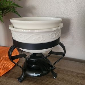 Fondue set. Never used